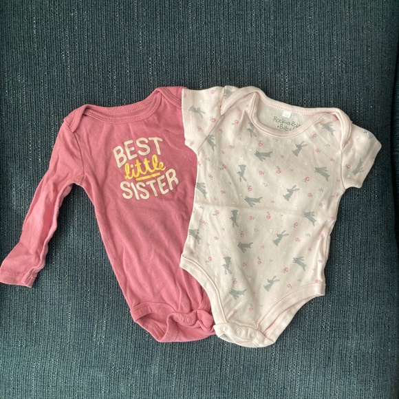 2 bodysuits - Picture 1 of 1